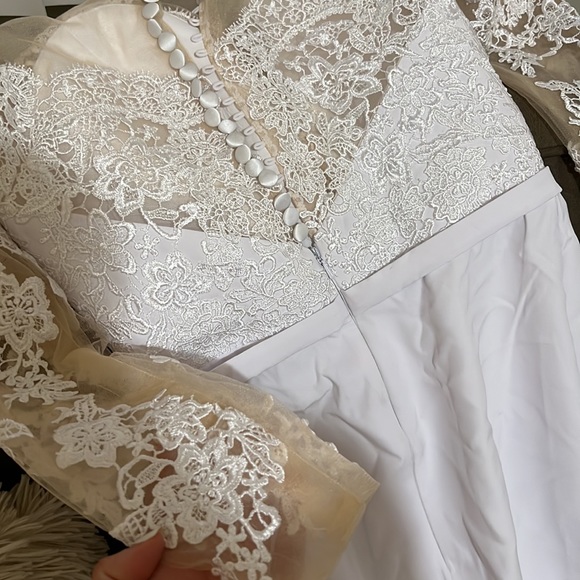 Wedding Dress - Picture 10 of 10